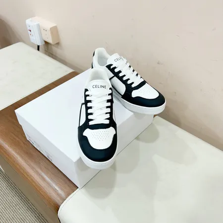 セリーヌ カジュアルシューズ