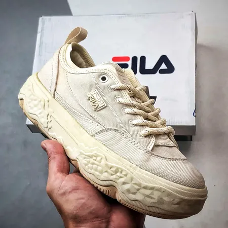 フィラ カジュアルシューズ