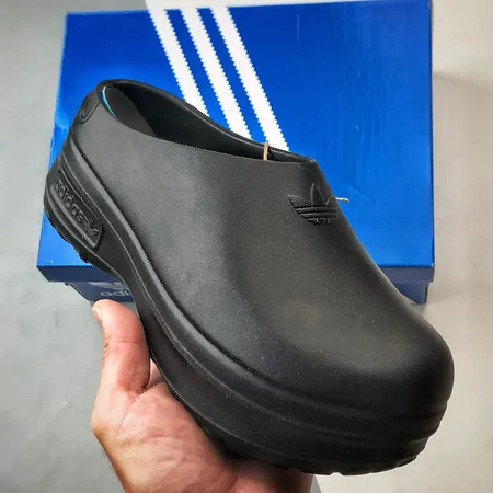 アディダス スリッパ