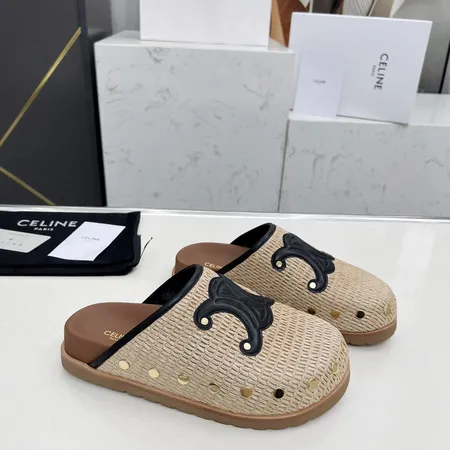 セリーヌ スリッパ