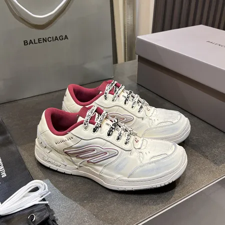 バレンシアガ カジュアルシューズ