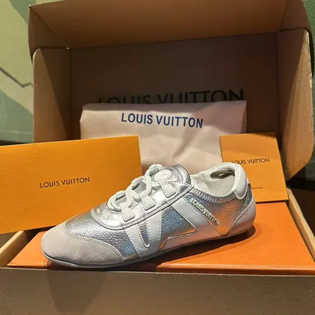 ルイヴィトン カジュアルシューズ