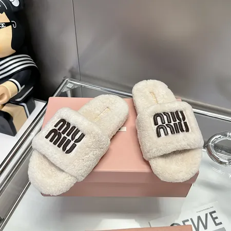 ミュウミュウ スリッパ