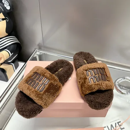 ミュウミュウ スリッパ