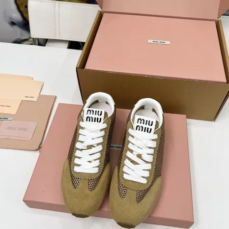 ミュウミュウ カジュアルシューズ