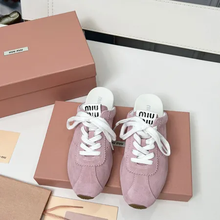 ミュウミュウ カジュアルシューズ