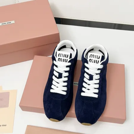 ミュウミュウ カジュアルシューズ