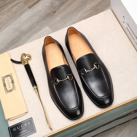 グッチ ビジネスシューズ