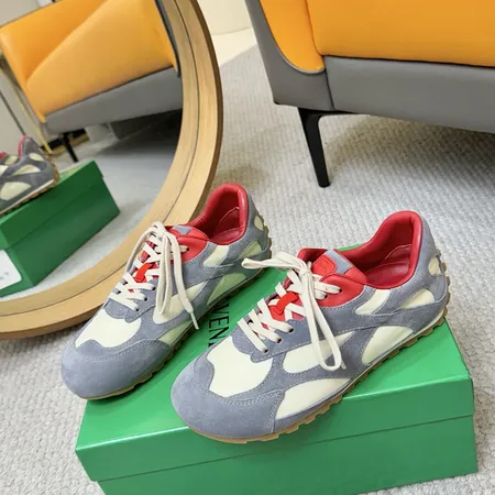 ボッテガ ヴェネタ カジュアルシューズ