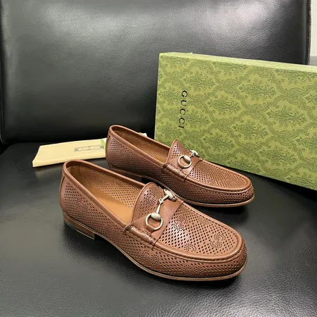 グッチ ビジネスシューズ