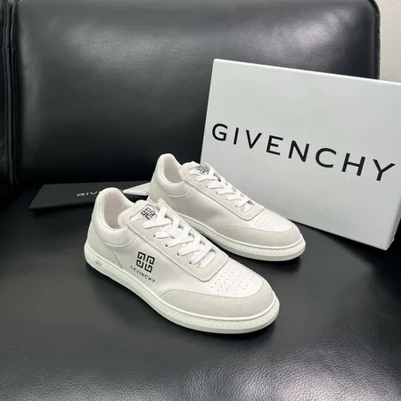 ジバンシィ カジュアルシューズ