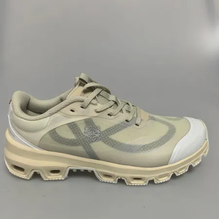 ロエベ スニーカー