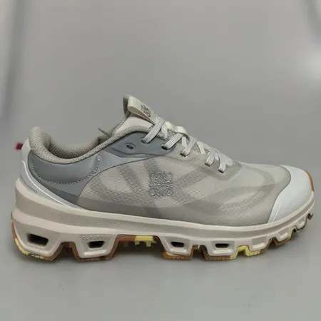 ロエベ スニーカー