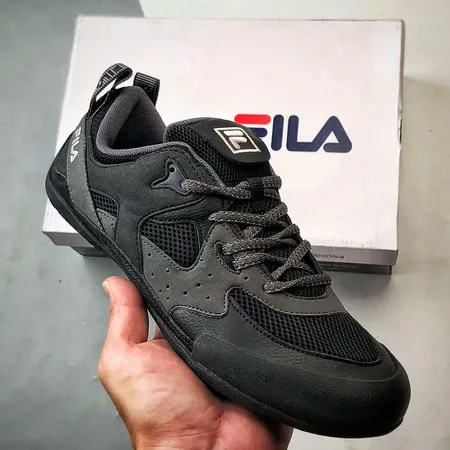 フィラ カジュアルシューズ