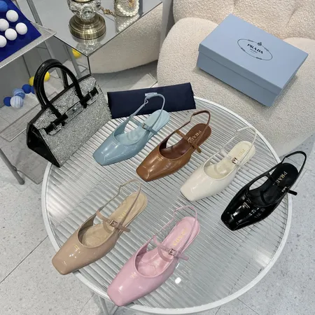 プラダ サンダル