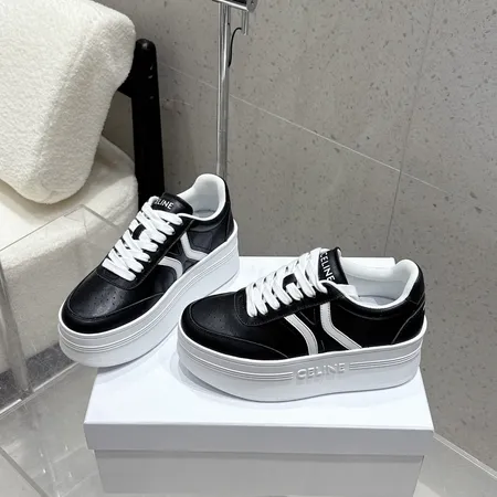 セリーヌ カジュアルシューズ