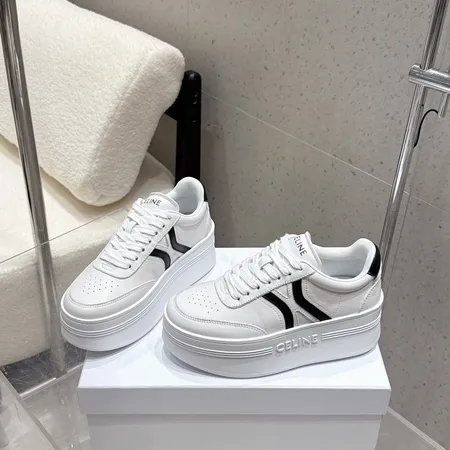 セリーヌ カジュアルシューズ