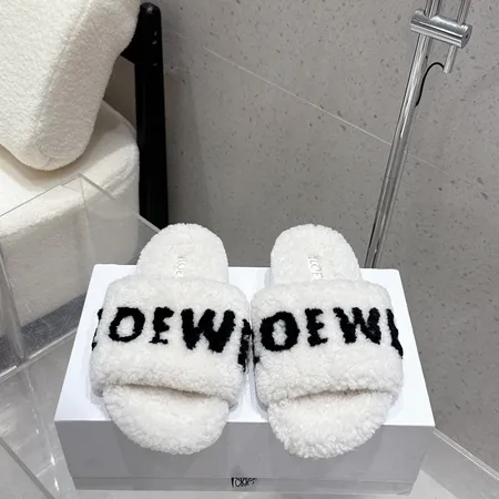 ロエベ スリッパ