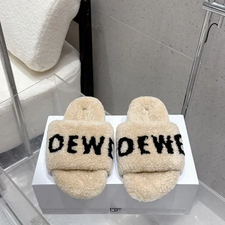 ロエベ スリッパ