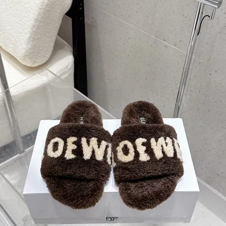 ロエベ スリッパ