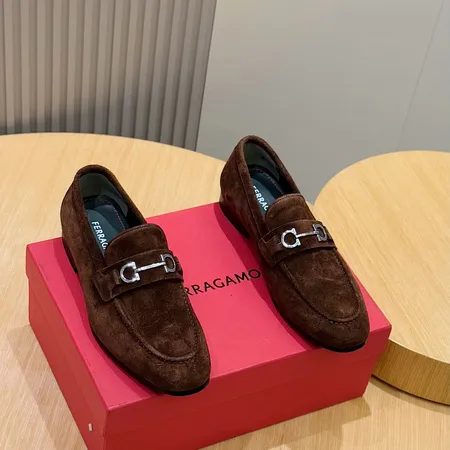 フェラガモ ビジネスシューズ