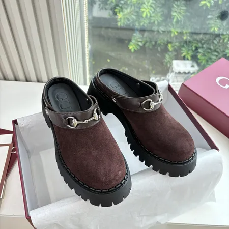 グッチ スリッパ