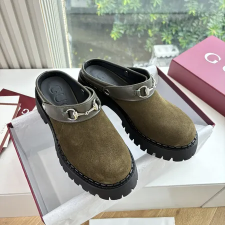 グッチ スリッパ