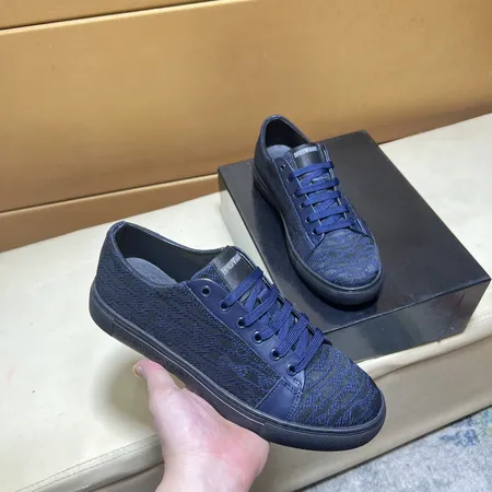 アルマーニ カジュアルシューズ