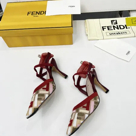 フェンディ サンダル