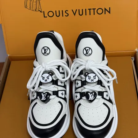ルイヴィトン スニーカー