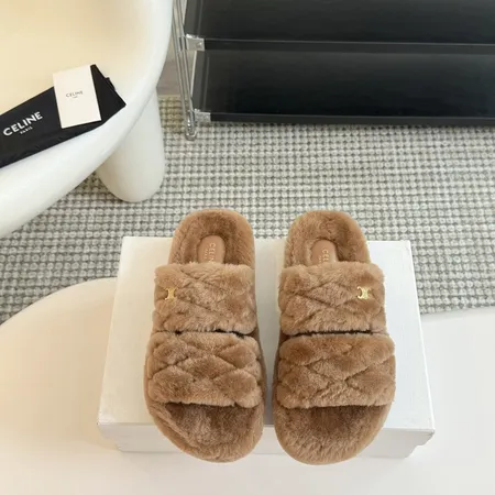 セリーヌ スリッパ