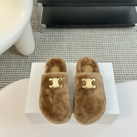 セリーヌ スリッパ