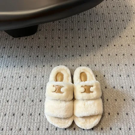 セリーヌ スリッパ