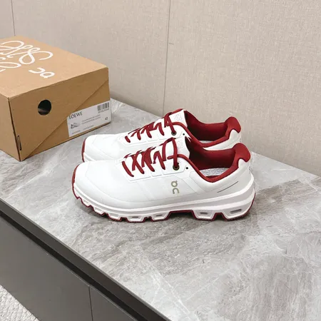 ロエベ スニーカー