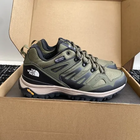 ノースフェイス スニーカー