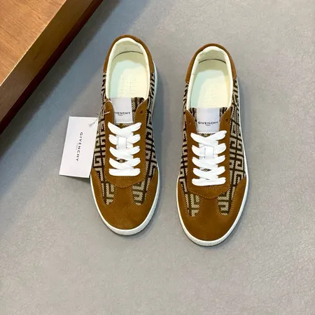 ジバンシィ カジュアルシューズ