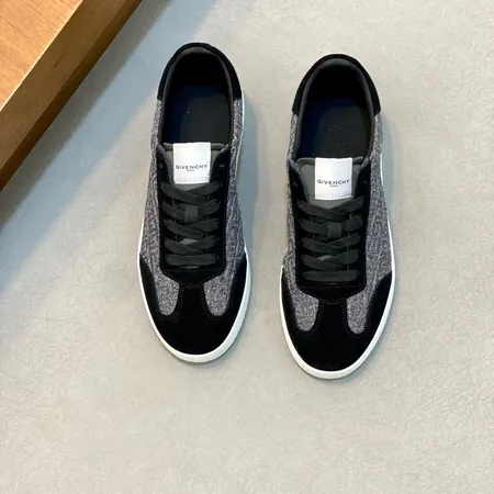 ジバンシィ カジュアルシューズ