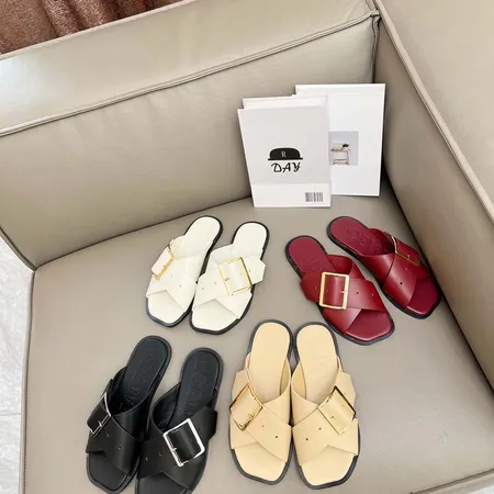 ロエベ スリッパ