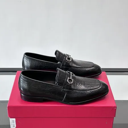 フェラガモ ビジネスシューズ