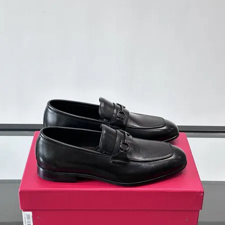 フェラガモ ビジネスシューズ