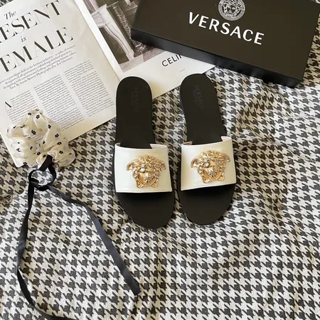 ヴェルサーチ スリッパ