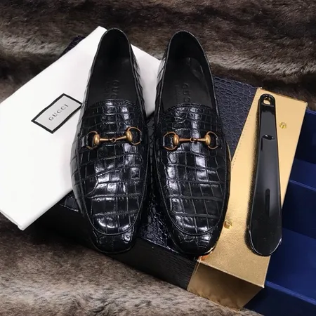 グッチ ビジネスシューズ