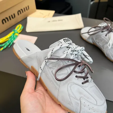 ミュウミュウ スリッパ