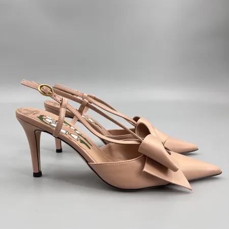 ヴァレンティノ サンダル