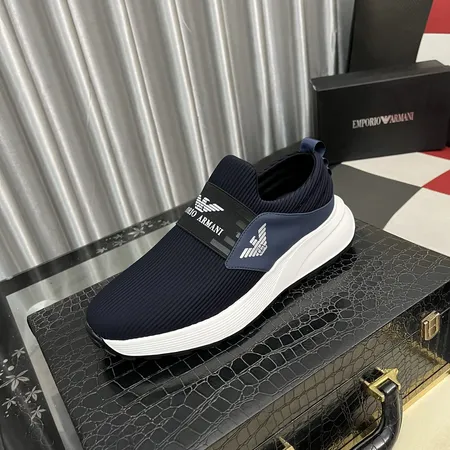 アルマーニ カジュアルシューズ