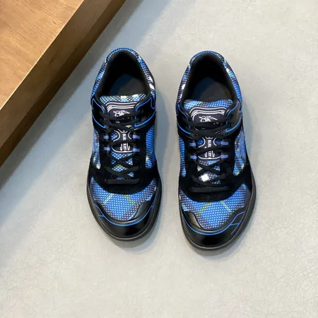 バーバリー ス カジュアルシューズ