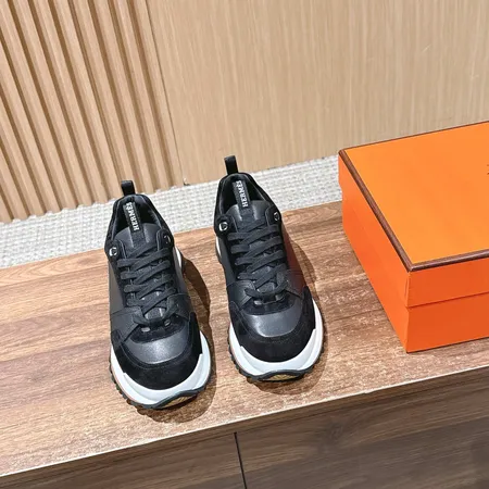 エルメス スニーカー