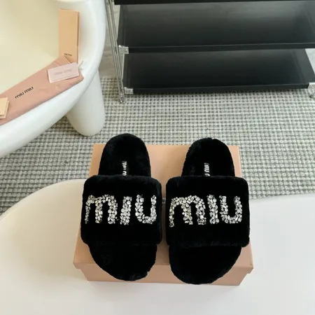 ミュウミュウ スリッパ