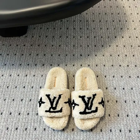 ルイヴィトン スリッパ