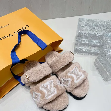 ルイヴィトン スリッパ